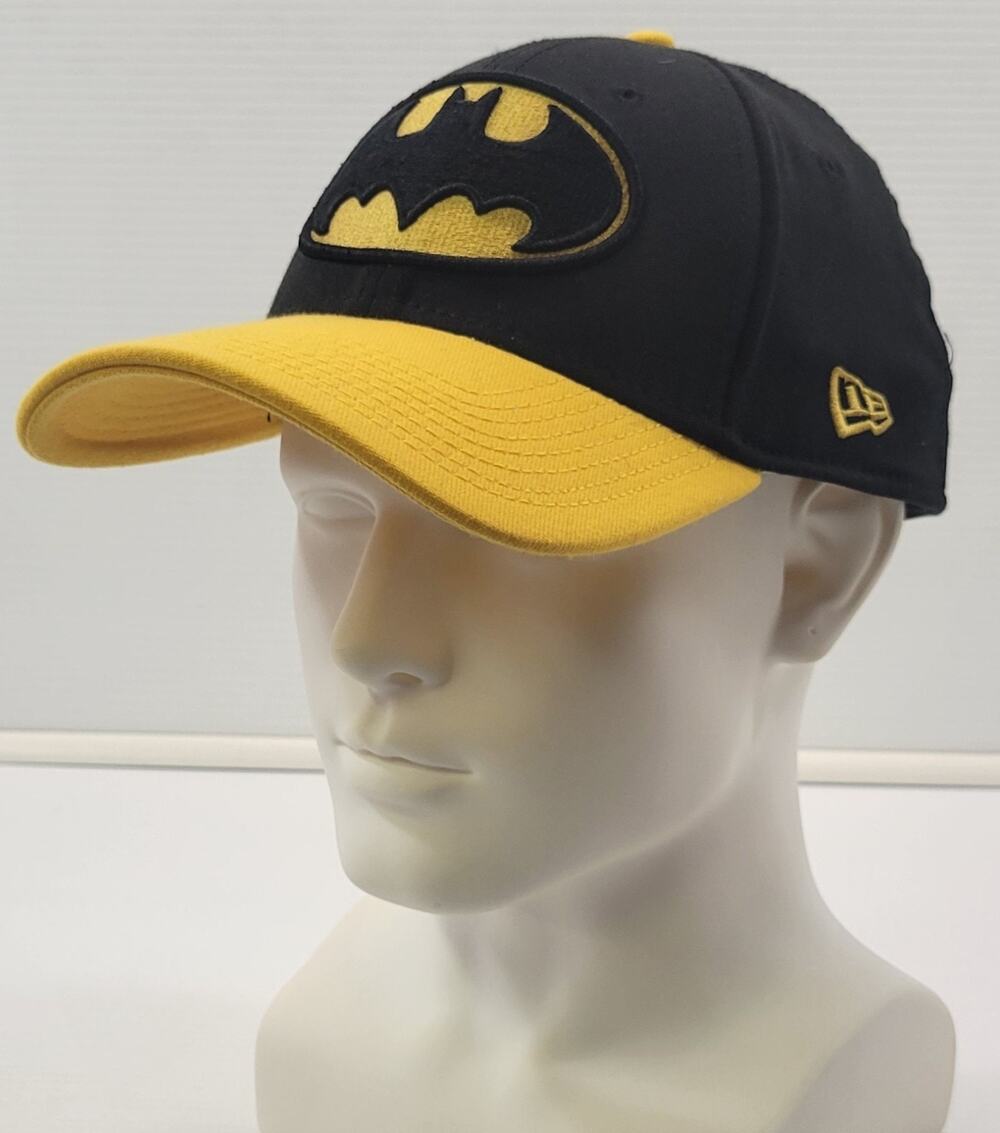 N) Batman New Era 39Thirty Black Yellow DC Comics Baseball Cap Hat Medium-Large